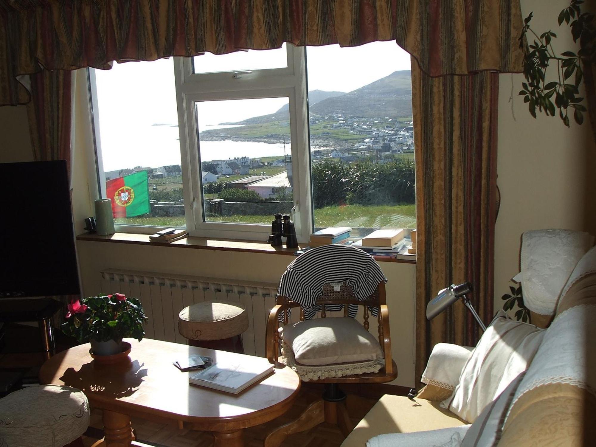 Achill West Coast House Bed & Breakfast Dooagh Eksteriør bilde