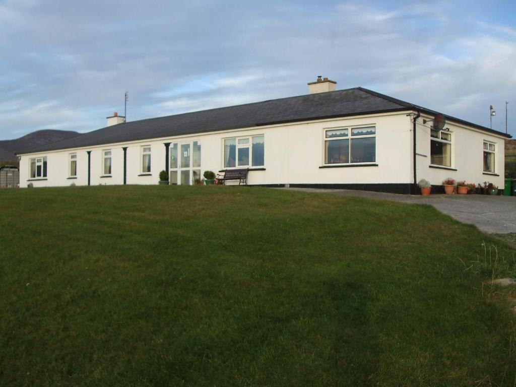 Achill West Coast House Bed & Breakfast Dooagh Eksteriør bilde