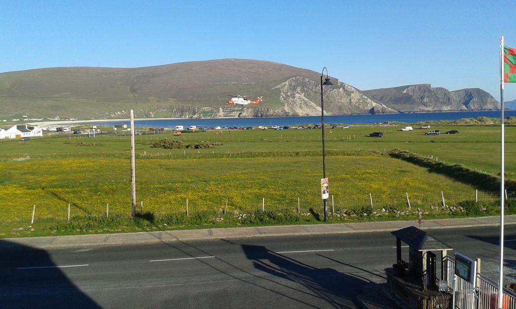 Achill West Coast House Bed & Breakfast Dooagh Eksteriør bilde
