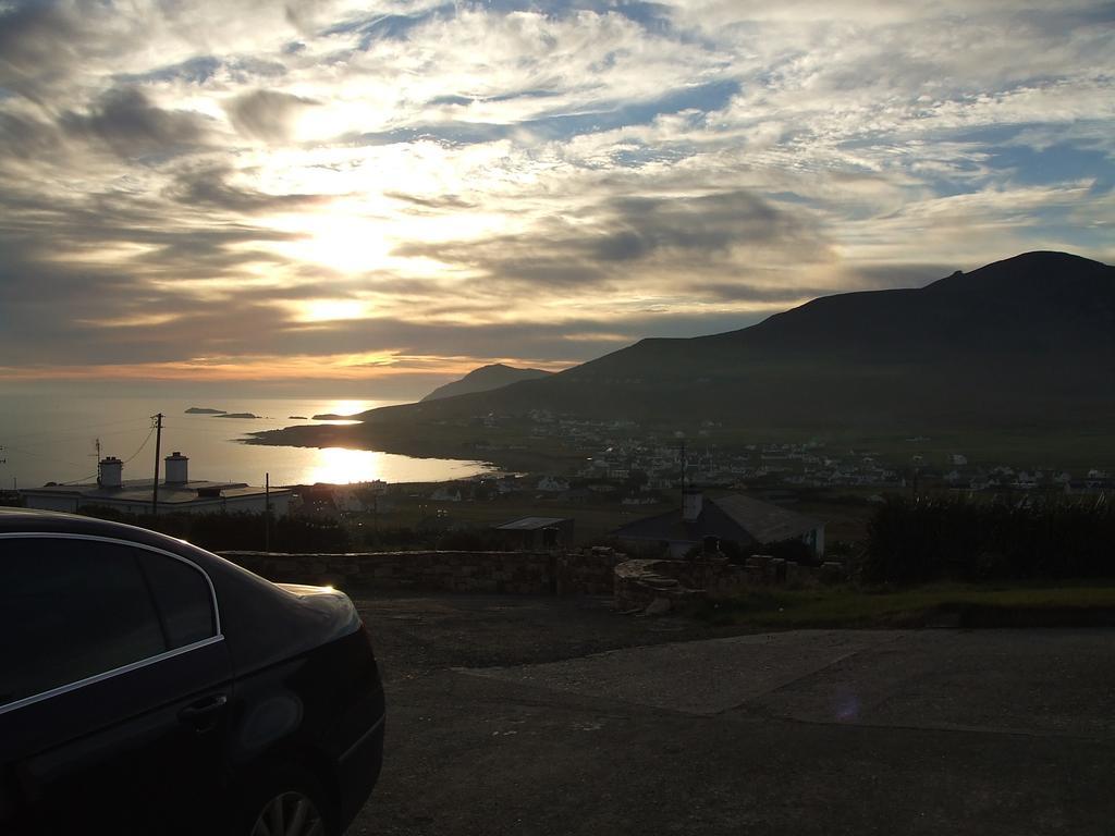 Achill West Coast House Bed & Breakfast Dooagh Eksteriør bilde